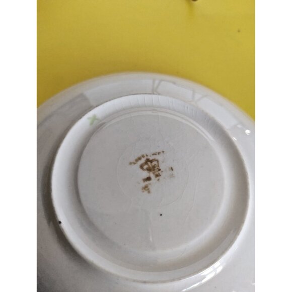 Royal Albert Tea Cup & Saucer Set "Lovelace" Pattern 1940's - Picture 8 of 9